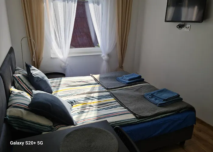 Dana Пустково