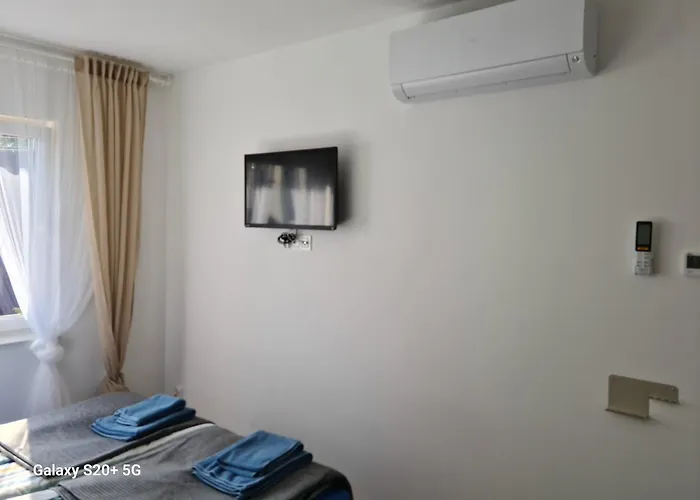 Dana Апартаменты